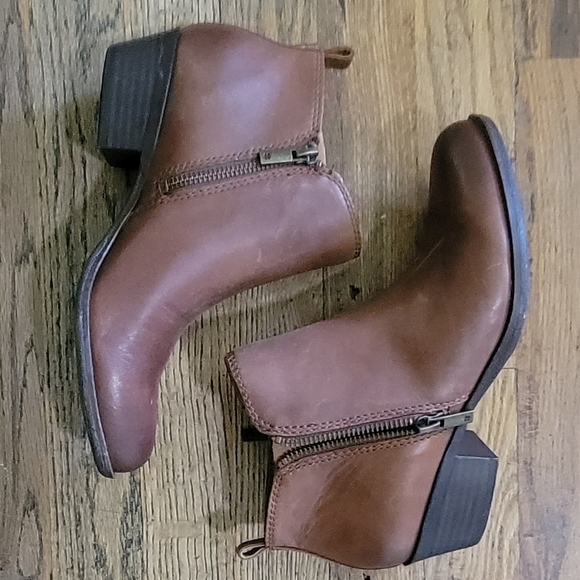 Lucky Brand Basel Bootie - Picture 5 of 10